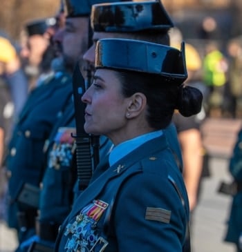 Las asociaciones militares, reacias a otro despliegue en Groenlandia sin refuerzo de [...]