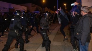 Cargas policiales y seis 'mossos' heridos en la manifestación contra Núcleo Nacional en Sentmenat