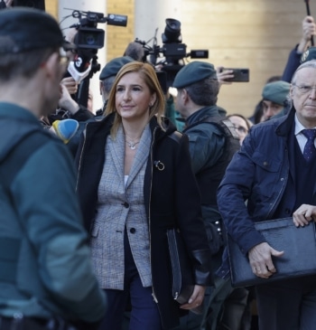 Pradas quiso trasladar a Mazón la opción de confinar a la población [...]