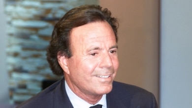 Julio Iglesias rompe su silencio tras las denuncias y afirma que "todo se va a aclarar"
