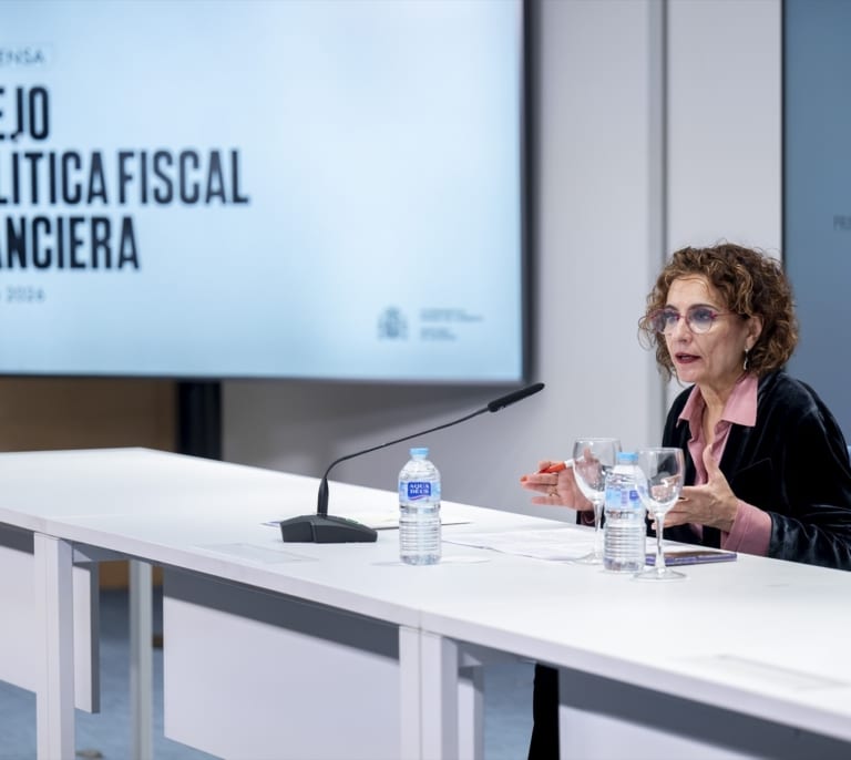 Hacienda propone a las comunidades desvincular las entregas a cuenta de los Presupuestos del Estado