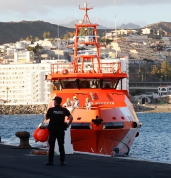 El pacto con Podemos para regularizar inmigrantes inquieta a los policías: No [...]