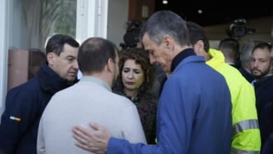 Sánchez y Moreno pactan un funeral de Estado para las víctimas de Adamuz el sábado 31 de enero en Huelva