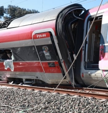 El maquinista de Iryo advirtió de "un enganchón" y pidió parar el [...]