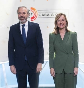 Alegría acusa a Azcón de actuar "como un hooligan o un palmero [...]