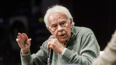 La reflexión de Felipe González sobre los temas para desviar los problemas: "Cada día lanzan a correr una liebre nueva"