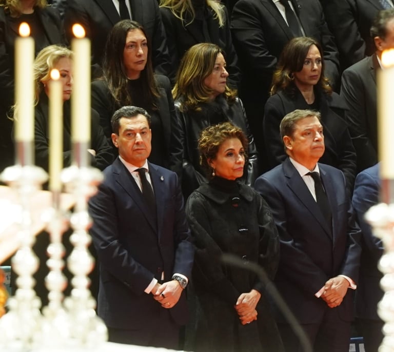 El Gobierno no forzará un funeral laico para las víctimas de Adamuz: "Solo haremos lo que ellas nos pidan"