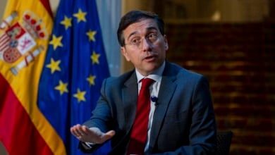 Albares defiende a Zapatero y admite no haber telefoneado a María Corina Machado en la última semana: "No tengo problema en hablar con ella"