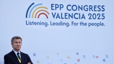 Feijóo saca pecho ante el PP Europeo, que califica de "excepcional" el 43% del voto de Guardiola