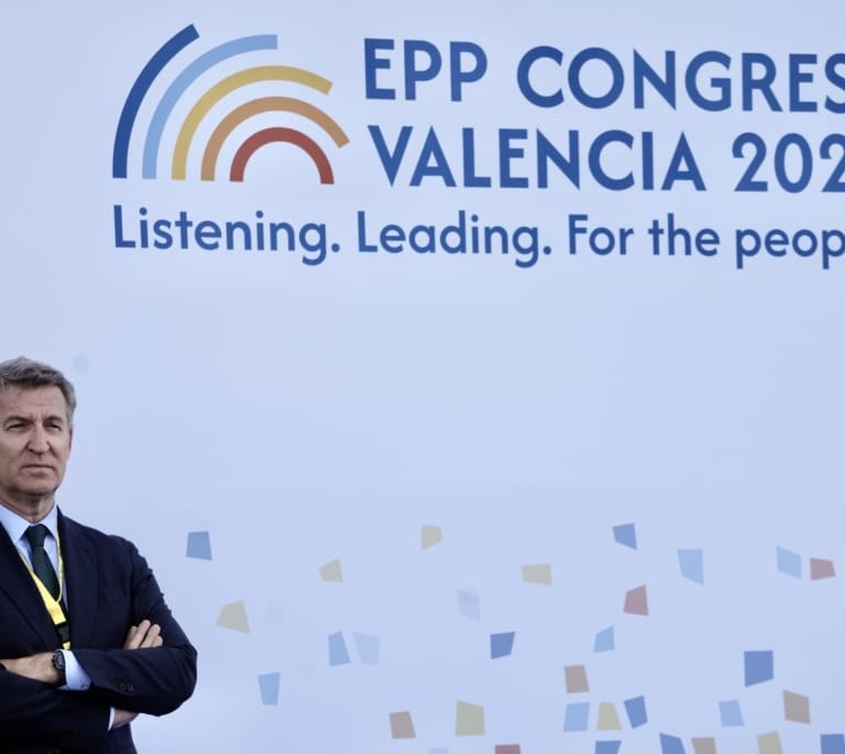 Feijóo saca pecho ante el PP Europeo, que califica de "excepcional" el 43% del voto de Guardiola