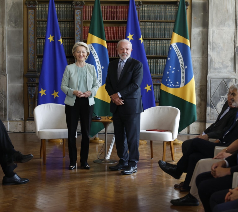 El Parlamento Europeo paraliza el acuerdo UE-Mercosur y lo envía a la justicia europea