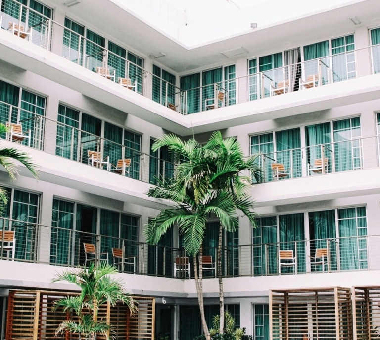 ¿Cómo mejorar la organización interna de un hotel?