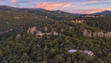 El reto de vender por 5,7 millones la casa donde encontraron muerto a Gene Hackman: "Habrá compradores reacios"