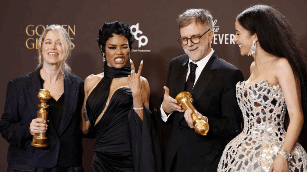 'Una batalla tras otra', 'Hamnet' y 'Adolescencia' se imponen en unos Globos de Oro que no se atreven con Trump