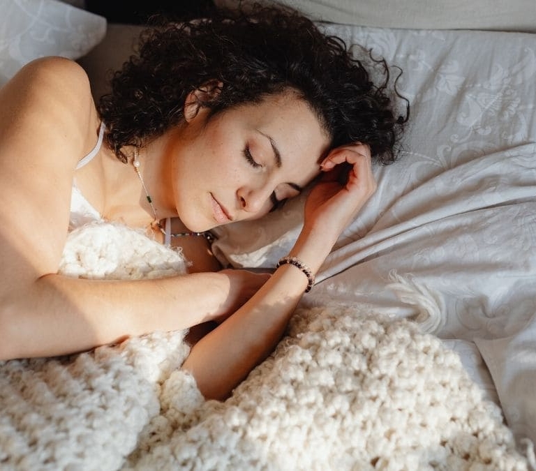 Los hábitos que regulan el sueño y frenan el envejecimiento