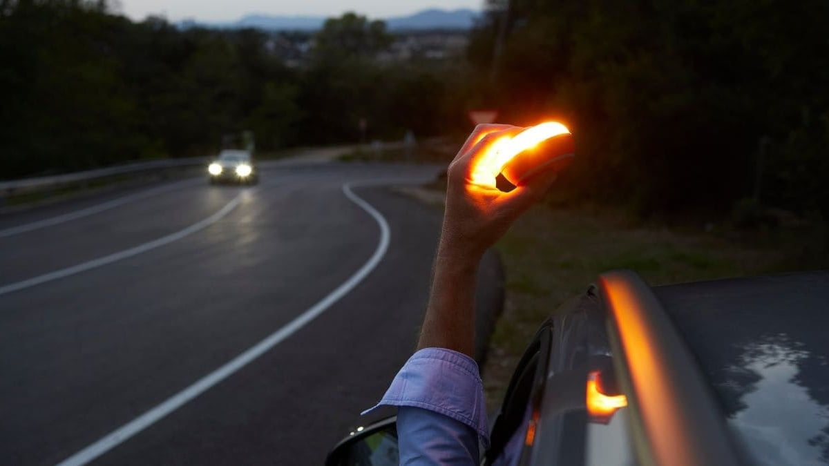 Hacienda baliza v-16