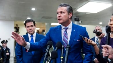 EEUU reduce efectivos en su base aérea en Qatar por la creciente tensión con Irán