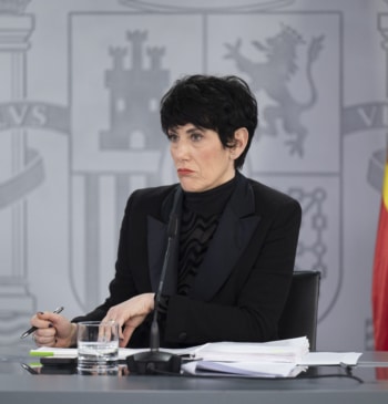 El Gobierno engorda con 5.000 millones la 'hucha' de las pensiones mientras [...]