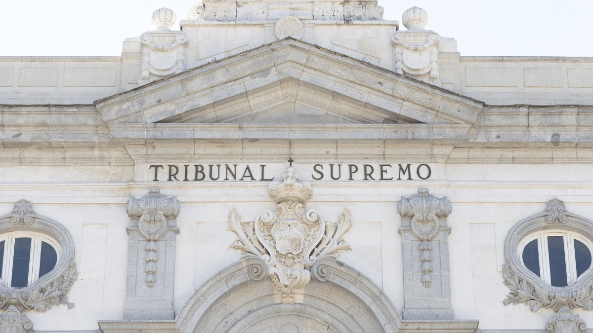 Frontón del Tribunal Supremo, en Madrid.