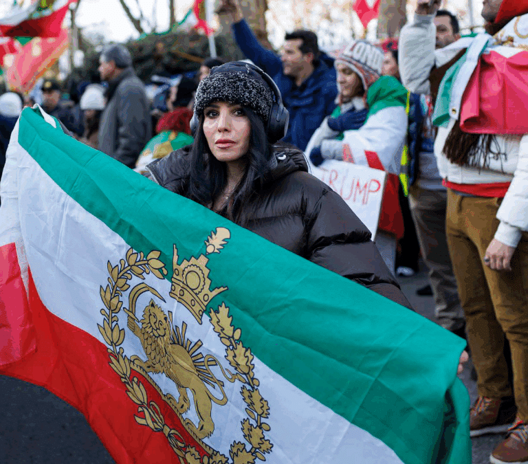 Las protestas en Irán se extienden por decenas de ciudades con al menos 20 muertos y cerca de mil detenidos