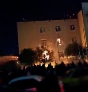 Máxima tensión en Irán: más de 500 muertos y 10.000 detenidos mientras [...]