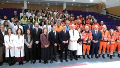 Juanma Moreno agradece su labor a los sanitarios de Adamuz: "Sois el orgullo de Andalucía"