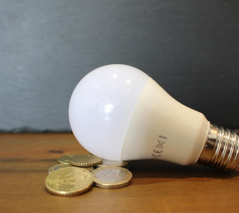 Precio de la luz hoy, 21 de enero de 2026: ¿a qué horas se puede ahorrar?