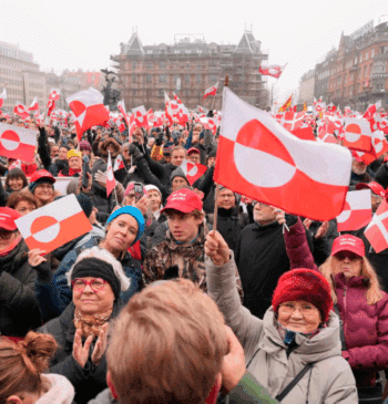 Manifestaciones en Groenlandia y Dinamarca contra la "guerra psicológica" de Trump: "Es [...]