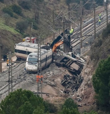 Diego Martín, líder sindical, rebate a Puente: "No uno solo, centenares de [...]
