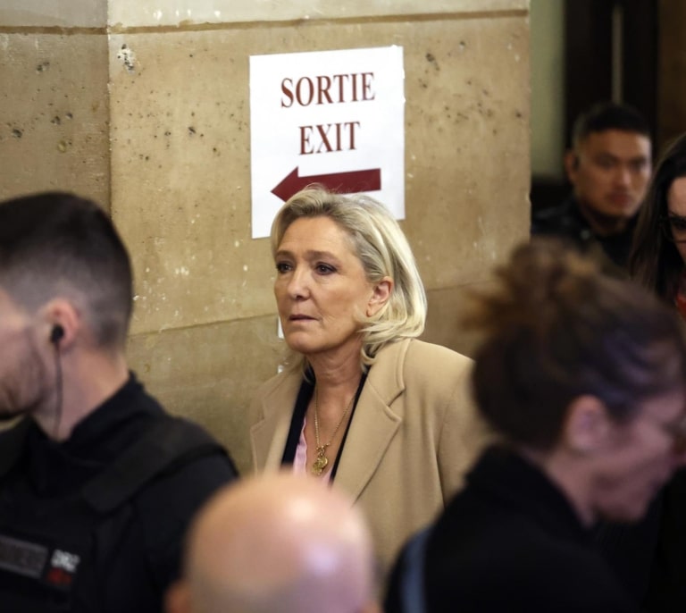 Marine Le Pen, en su momento decisivo ante el tribunal de apelación: en juego su futuro político