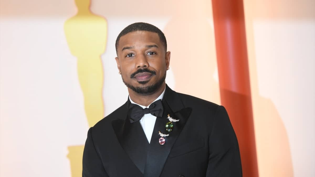 Michael B. Jordan llega a la 95ª edición de los Premios Oscar celebrada en el Dolby Theatre.