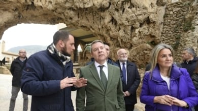 Los ministros Torres y Tolón sugieren que Page no defiende el "interés general" de los castellanomanchegos