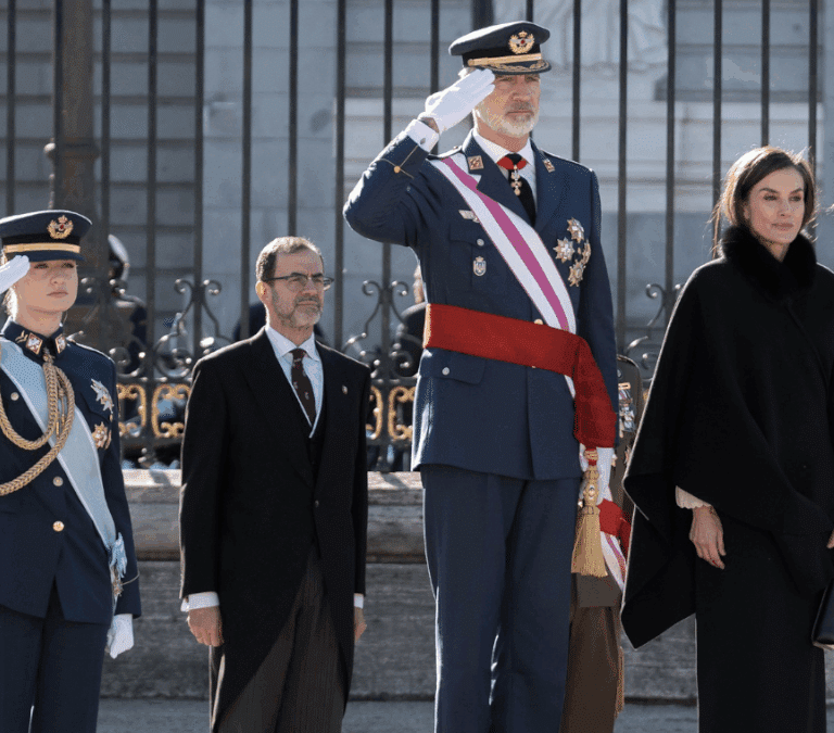 Felipe VI alerta de una “sensación creciente de amenaza” y pide mantener el esfuerzo inversor en defensa