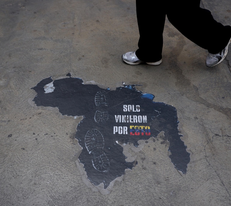 Trump abre la puerta al petróleo venezolano bajo estricto control de Washington