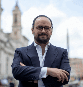 Ignacio Peyró declara su "profunda consternación" y se compromete a actualizar su [...]