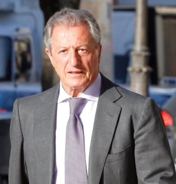 Muere a los 85 años Philippe Junot, el 'playboy' francés que enamoró [...]