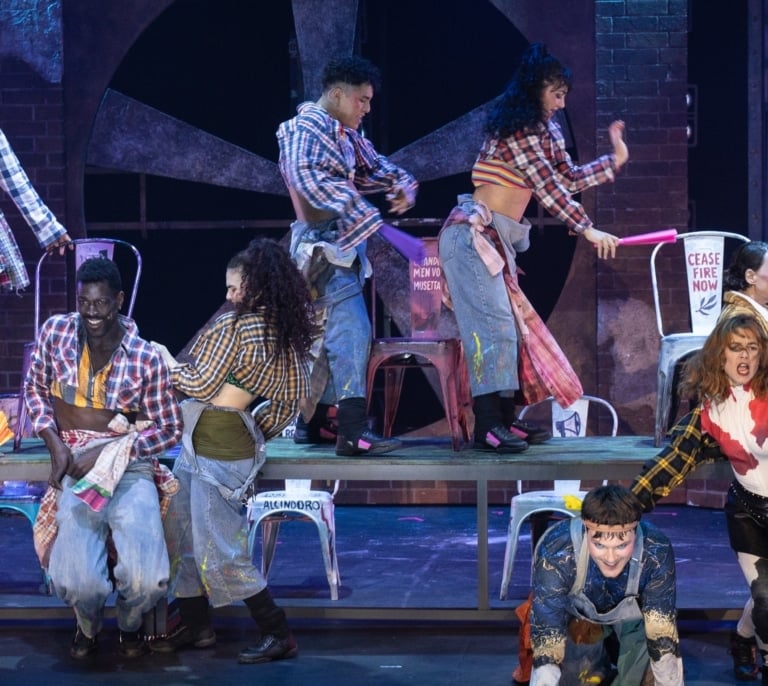 'Rent': un mundo dentro de un escenario