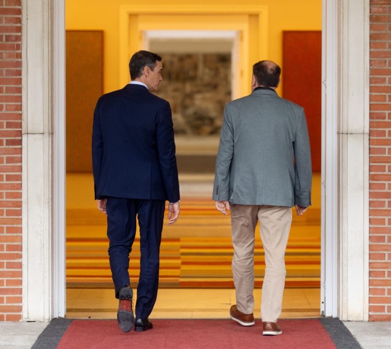 La financiación autonómica recrudece la guerra con el PP y sacude a Page y a Barbón