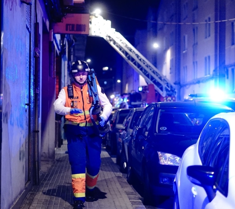 Fallecen tres personas en un incendio en Carabanchel
