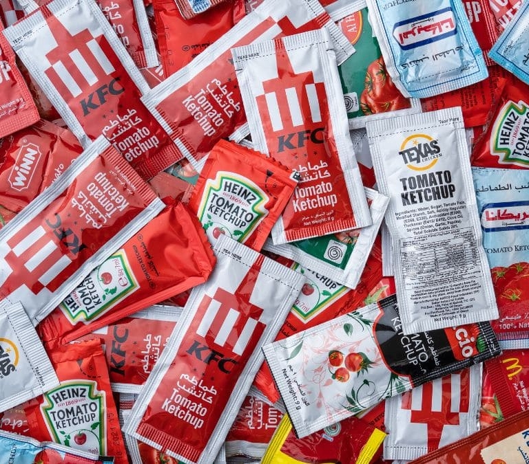Adiós para siempre a los sobres de kétchup en los restaurantes
