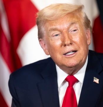 Trump anuncia un principio de acuerdo con Rutte sobre Groenlandia y renuncia [...]