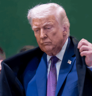 Aspirinas y un golpe en la mesa: ¿por qué Donald Trump tiene [...]