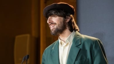 David Uclés recurre a Belén Esteban para arremeter contra Pérez-Reverte: "El doctor Liendre, que de todo habla y de nada entiende"