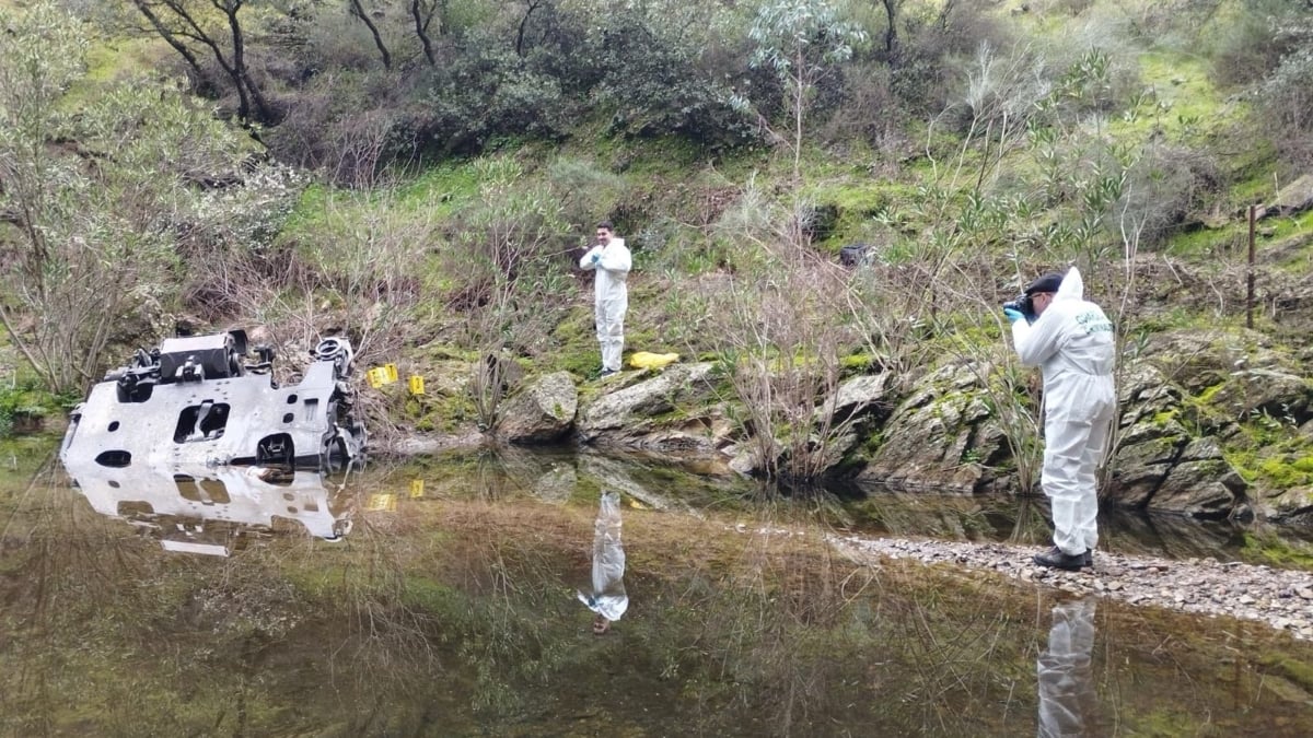 'The New York Times' halla unas ruedas de un tren a 270 metros del lugar del accidente de Adamuz