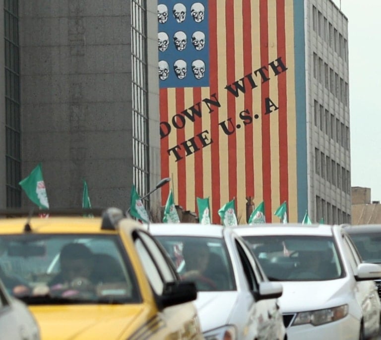 EEUU acepta reunirse con Irán el viernes en Omán ante la presión árabe pero avanza "su escepticismo" sobre el resultado