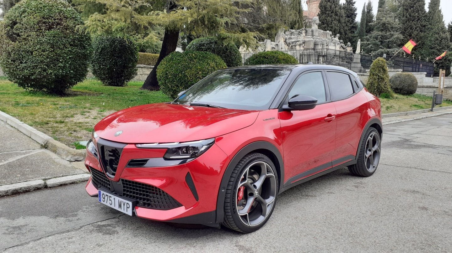 Alfa Romeo Junior Elettrica Veloce: 280 CV con mucha chispa