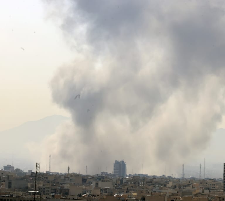EEUU e Israel lanzan un "ataque preventivo" con misiles y drones contra Irán
