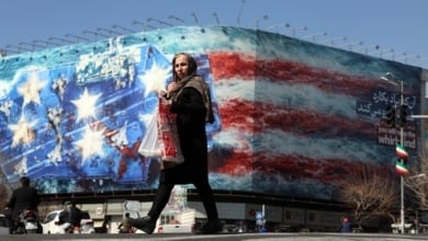 EEUU comienza a evacuar al personal de su embajada ante el escenario de una guerra inminente con Irán: "Quien quiera irse, que lo haga hoy"