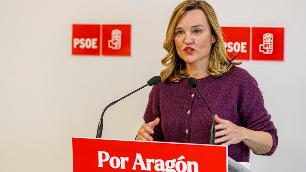 ZARAGOZA, 09/02/2026.- La candidata socialista a la Presidencia de Aragón, Piar Alegría atiende a la prensa tras la reunión de la comisión ejecutiva regional del PSOE de Aragón tras las elecciones de ayer domingo. EFE/ Javier Belver