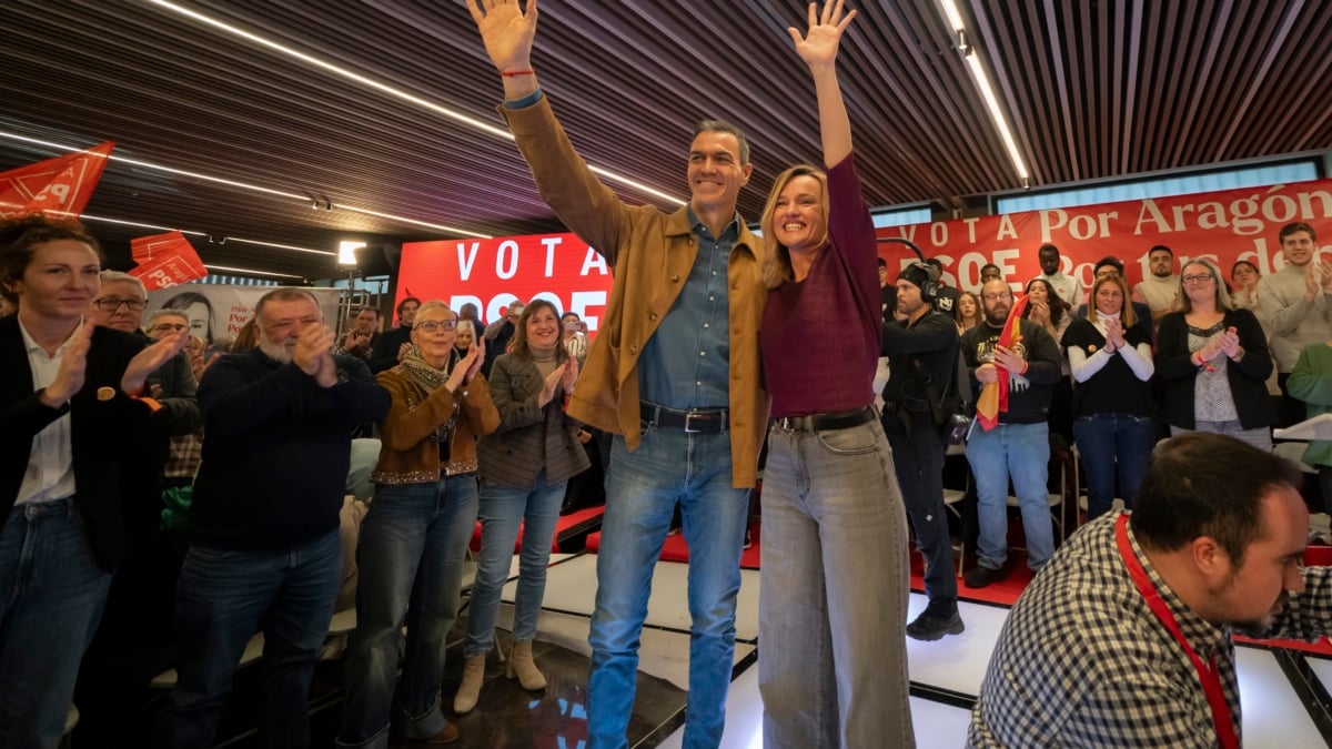 El PSOE denuncia que la mujer que ha insultado a Sánchez en un mitin es concejala del PP